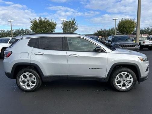 2025 Jeep Compass Latitude