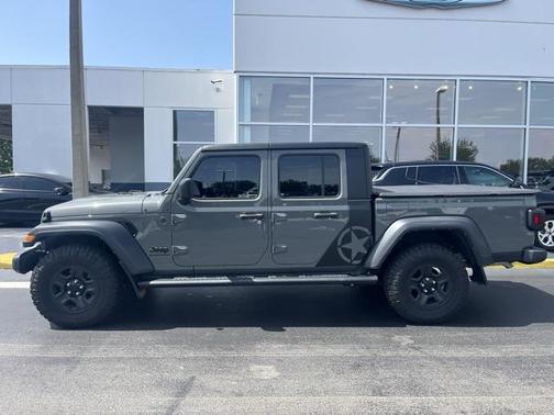 2023 Jeep Gladiator Sport