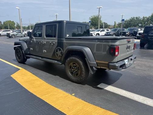2023 Jeep Gladiator Sport
