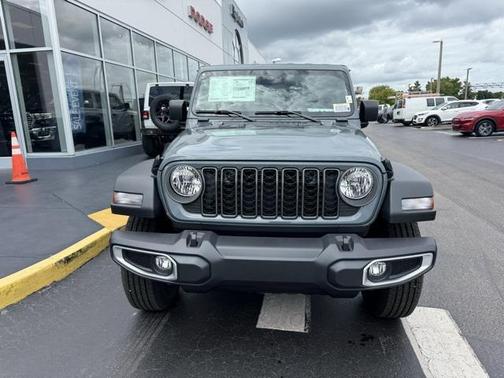 2025 Jeep Gladiator Sport S