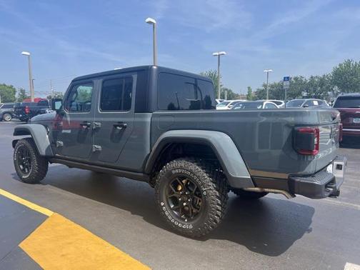 2025 Jeep Gladiator Willys