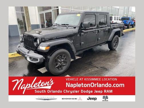 Black Clearcoat 2022 Jeep Gladiator Sport S