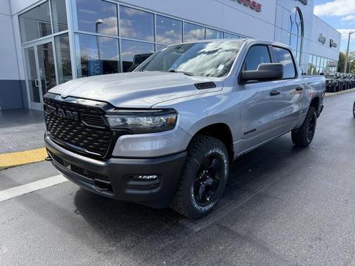 2026 RAM 1500 Warlock Crew Cab 4x4 5'7' Box