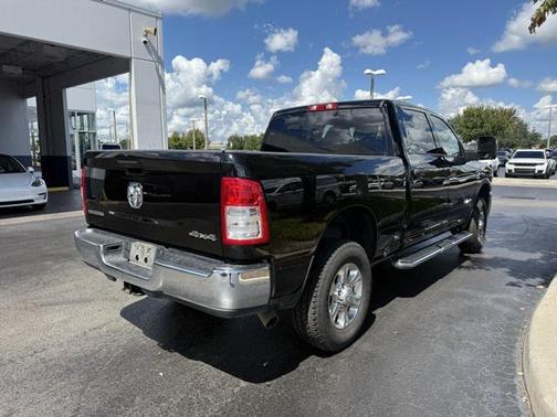 2024 RAM 2500 Big Horn Crew Cab 4x4 6'4' Box