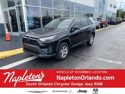 2022 Toyota RAV4 Hybrid XLE