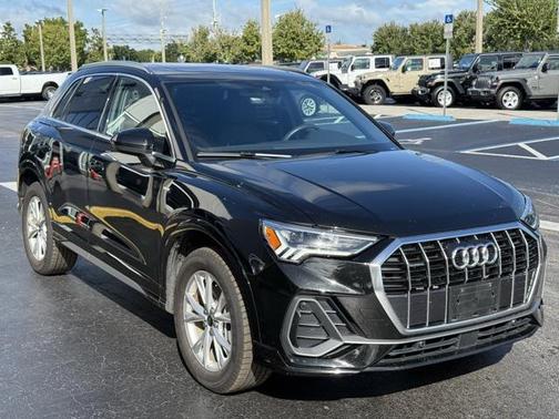 2025 Audi Q3 Premium 45 TFSI S line quattro Tiptronic