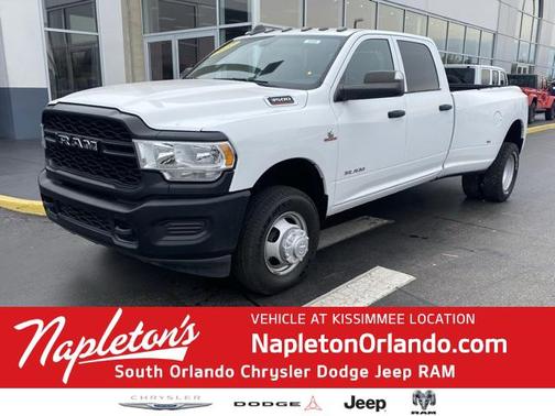 2022 RAM 3500 Tradesman Crew Cab 4x4 8' Box