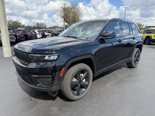 2025 Jeep Grand Cherokee Altitude