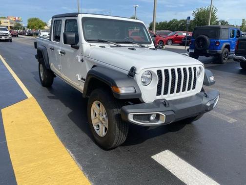 2023 Jeep Gladiator Sport S