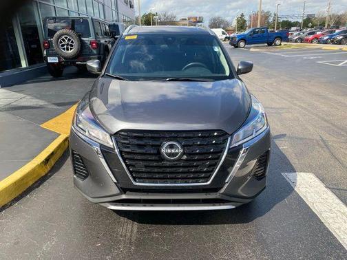 2024 Nissan Kicks SV