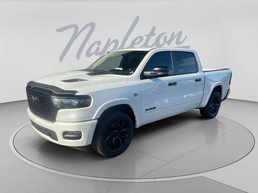 Ivory White Tri-Coat Pearlcoat 2026 RAM 1500 Laramie
