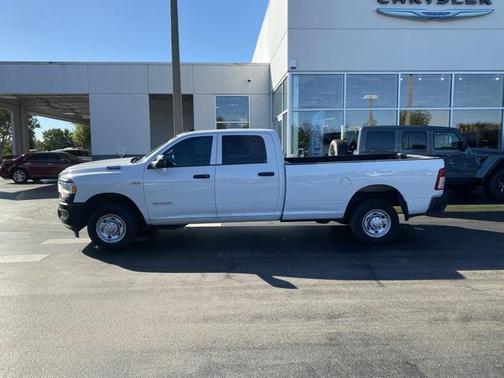2021 RAM 2500 Tradesman Crew Cab 4x2 8' Box