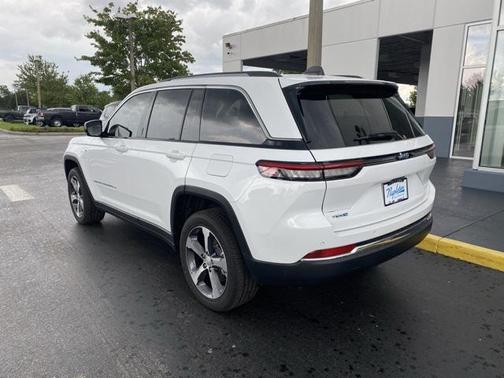 2022 Jeep Grand Cherokee 4xe Base