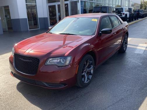 2021 Chrysler 300 Touring