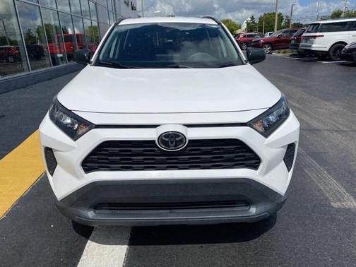 2020 Toyota RAV4 LE