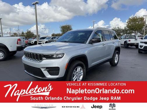 2025 Jeep Grand Cherokee Laredo