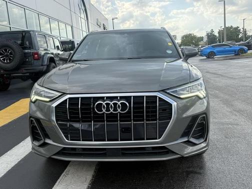 2019 Audi Q3 2.0T S line Premium Plus