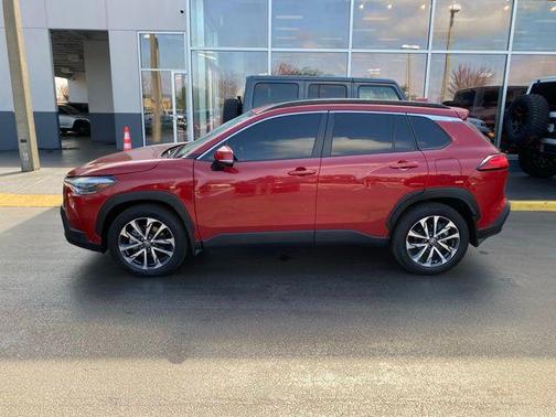 2024 Toyota Corolla Cross XLE