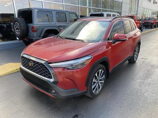 2024 Toyota Corolla Cross XLE