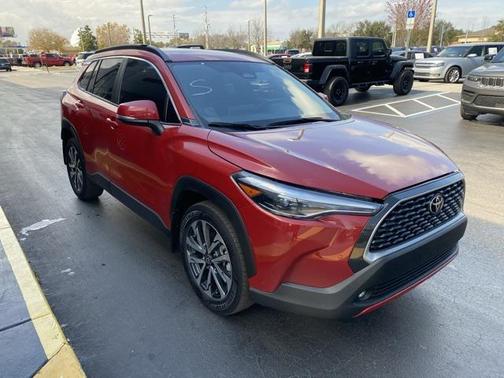 2024 Toyota Corolla Cross XLE