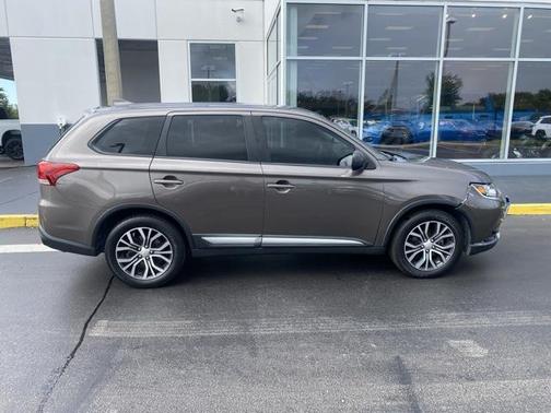 2018 Mitsubishi Outlander ES
