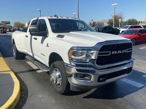 2024 RAM 3500 Big Horn Crew Cab 4x4 8' Box
