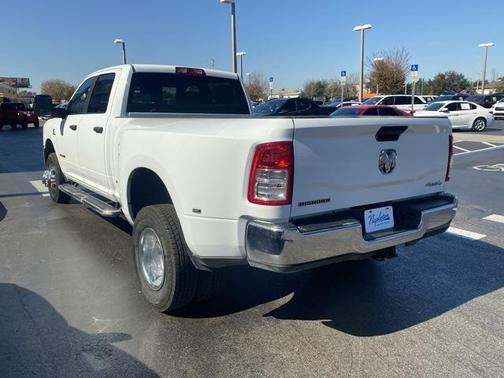 2024 RAM 3500 Big Horn Crew Cab 4x4 8' Box