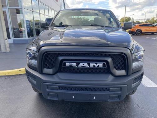 2024 RAM 1500 Classic Warlock Crew Cab 4x2 5'7' Box