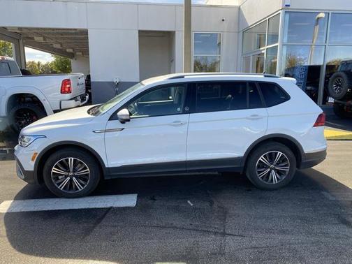 2024 Volkswagen Tiguan 2.0T SE