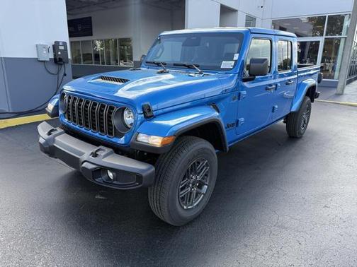 2026 Jeep Gladiator Sport S