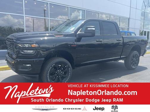 2025 RAM 2500 Big Horn Crew Cab 4x4 6'4' Box
