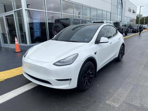 2021 Tesla Model Y Long Range Dual Motor All-Wheel Drive