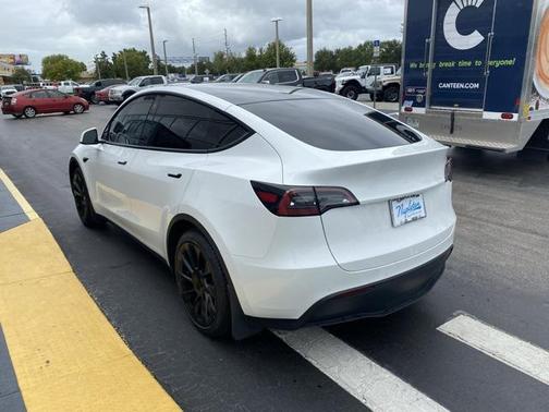 2021 Tesla Model Y Long Range Dual Motor All-Wheel Drive