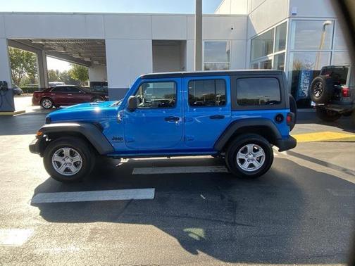 2022 Jeep Wrangler Unlimited Sport