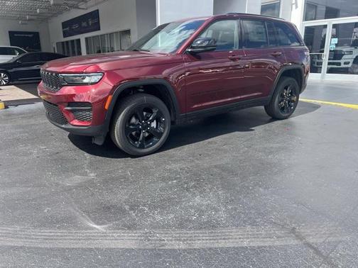 2025 Jeep Grand Cherokee Altitude