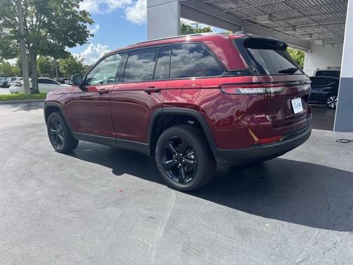 2025 Jeep Grand Cherokee Altitude
