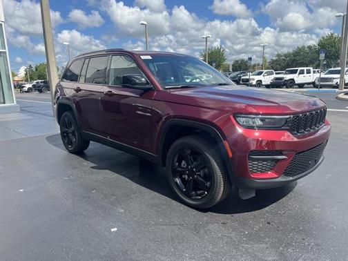 2025 Jeep Grand Cherokee Altitude