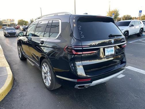 2023 BMW X7 xDrive40i