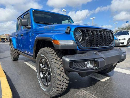 2026 Jeep Gladiator Willys 4x4