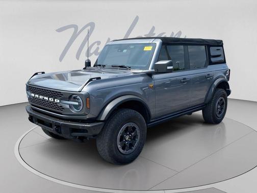 Carbonized Gray Metallic 2021 Ford Bronco Badlands