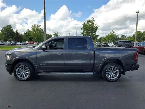 Granite Crystal Metallic Clearcoat 2019 RAM 1500 Laramie