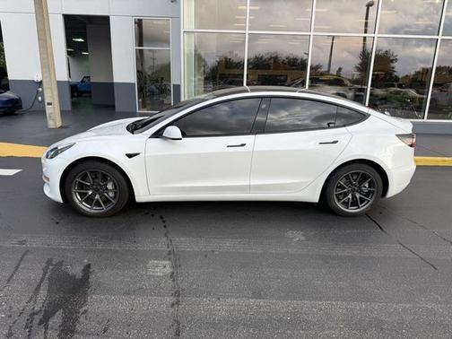 2023 Tesla Model 3 Standard Range