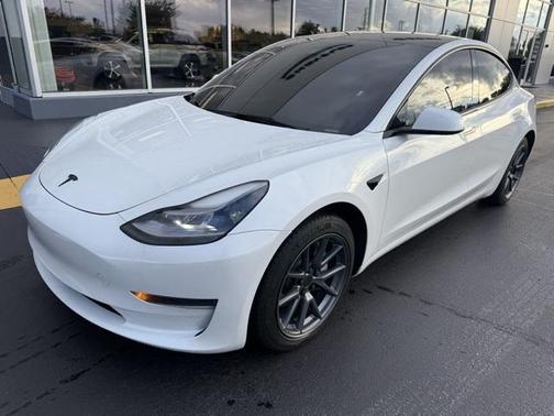 2023 Tesla Model 3 Standard Range