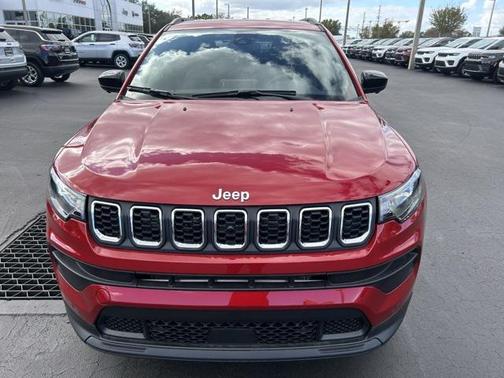 2025 Jeep Compass Latitude