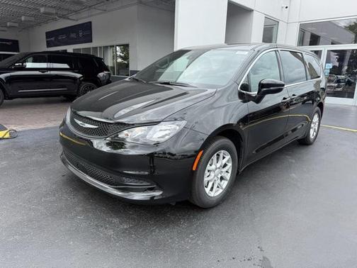 2026 Chrysler Voyager LX