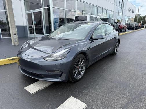 2022 Tesla Model 3 Standard Range