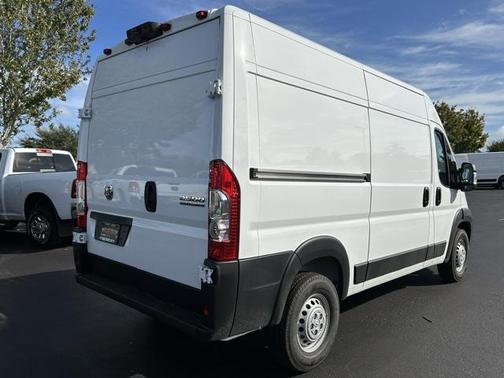 2025 RAM ProMaster 2500 Tradesman