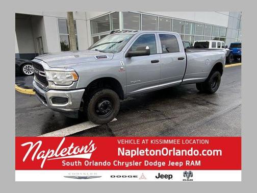 Billet Silver Metallic Clearcoat 2022 RAM 3500 Tradesman Crew Cab 4x4 8' Box
