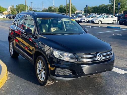 Deep Black 2017 Volkswagen Tiguan 2.0T Wolfsburg Edition