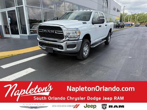 2024 RAM 2500 Tradesman Crew Cab 4x4 6'4' Box